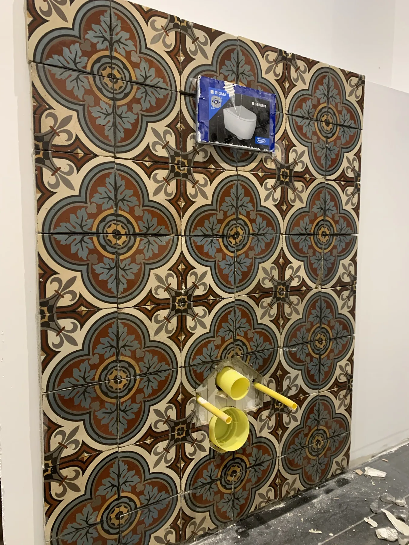 Mur en carreaux de ciment, raccords de motif