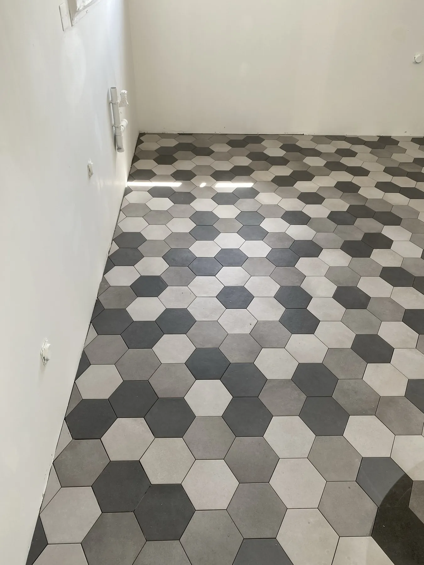 Tomettes hexagonales en trois nuances